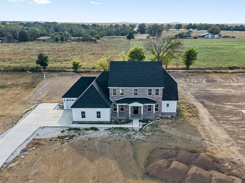 1st image of 18869 Halle Rd