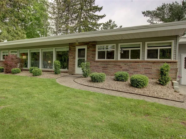 6481 Seneca St, Elma, NY 14059