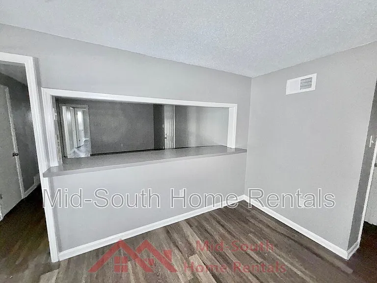 1733 Gowan Dr — Photo 10