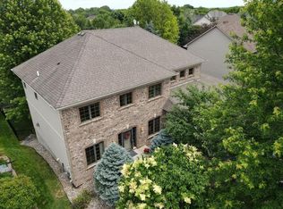 630 Carver Bluffs Pkwy, Carver, MN 55315