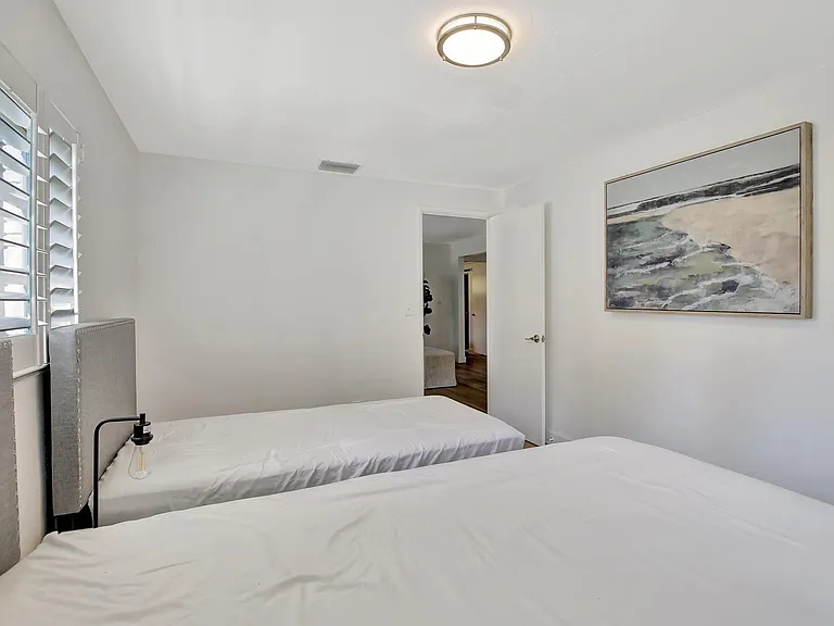 3019 N 57th Dr — Photo 36