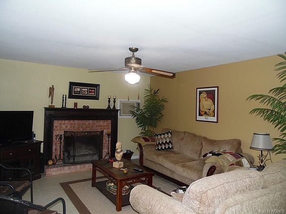 3rd image of 37122 County Road 1590