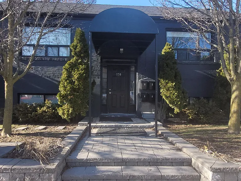 170 Holborne Ave #2 — Photo 1
