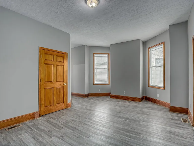 1807 Madison Ave #2 — Photo 2