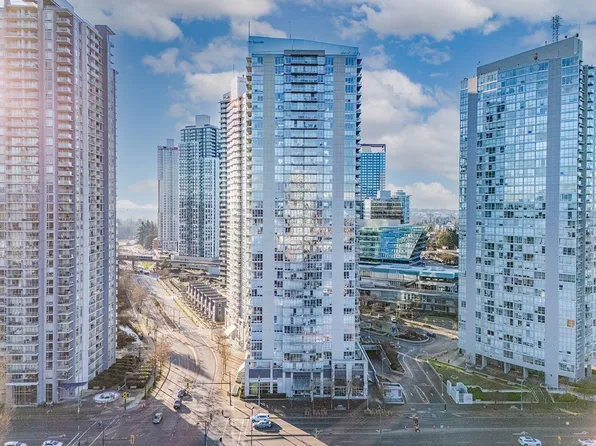 13688 100th Ave #2509, Surrey, BC V3T 0G5