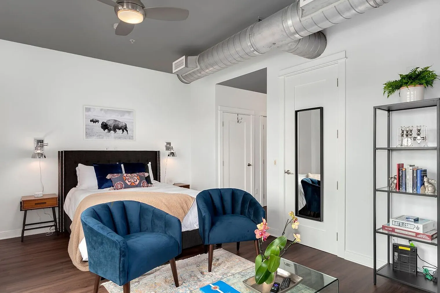 1 bed, 1.0 bath, 516 sqft, $4,403 — Photo 1