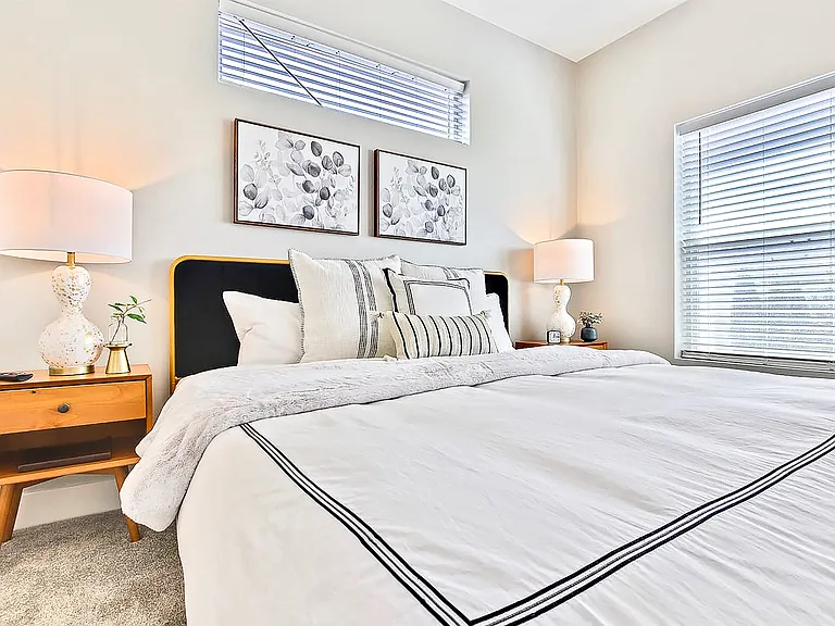 2035 E Oakcrest Dr — Photo 26