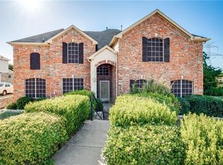 421 Silver Creek Dr, Desoto, TX 75115