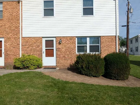 31 Maplewood Ct APT D, Harrisonburg, VA 22801