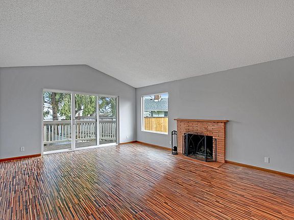 3rd image of 1539 Tara Ct