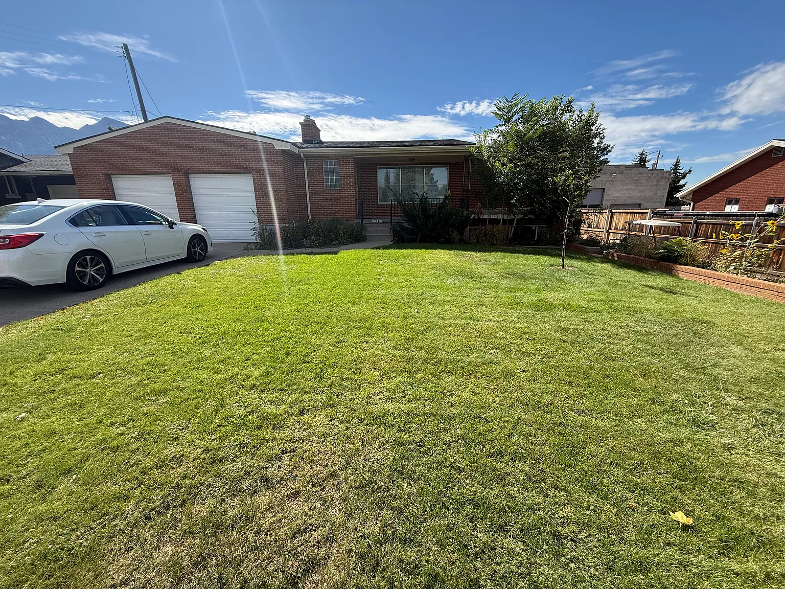 2 bed, 1100 sqft, $1,899 — Photo 1