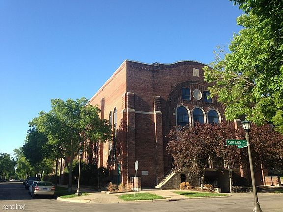 744 Ashland St. view