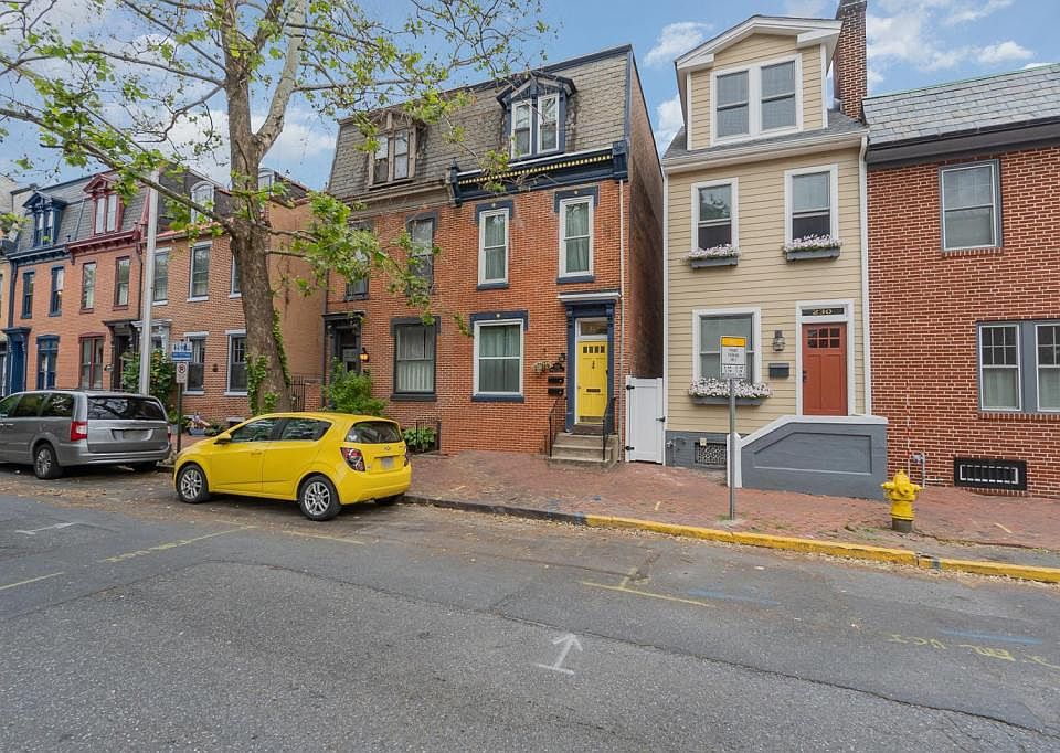 1st image of 228 North St #1