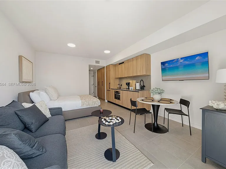 121 NE 5th St #2604 — Photo 11