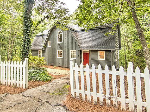 3rd image of 3595 Lakeview Dr