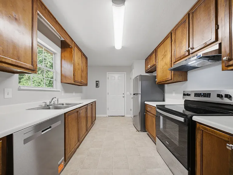 4800 Leah Ln — Photo 24