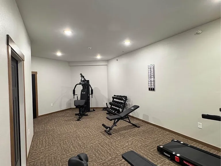 600 W Hickory St #8 — Photo 9