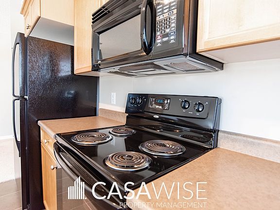 3rd image of 2208 44th Ave NW #412
