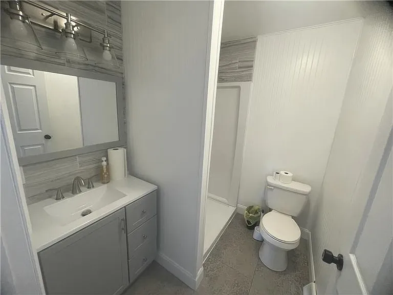 1715 State Route 43 — Photo 11