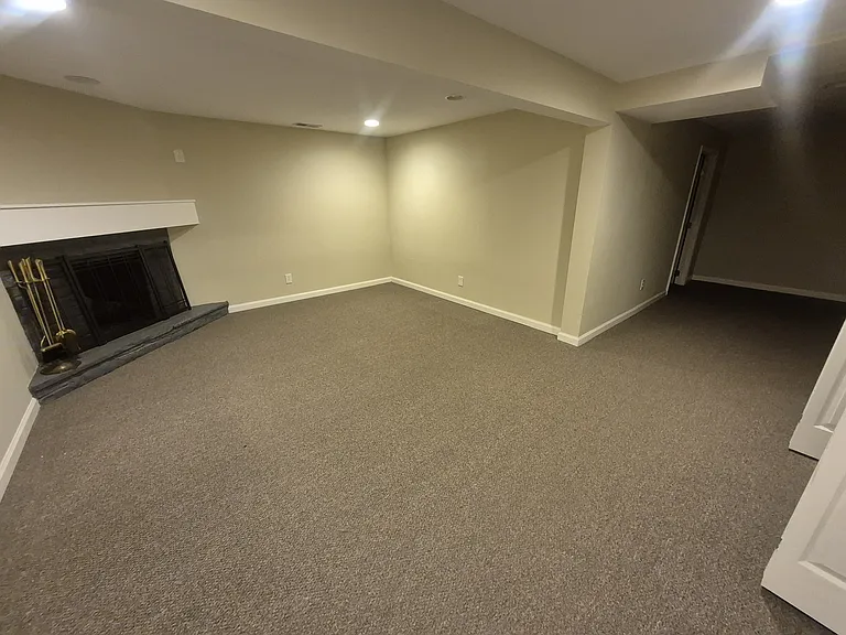 608 Blandford St — Photo 8