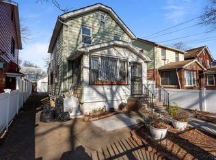 19133 114th Dr, Saint Albans, NY