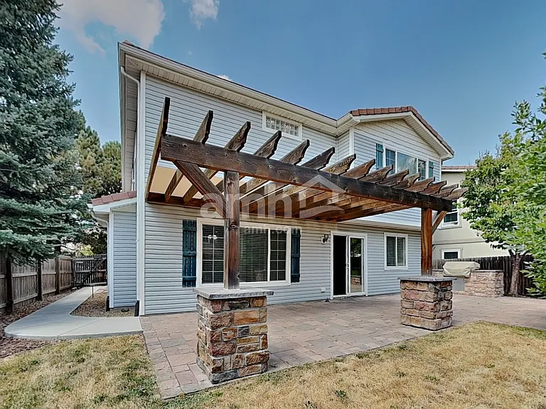 9762 Chambers Dr — Photo 23