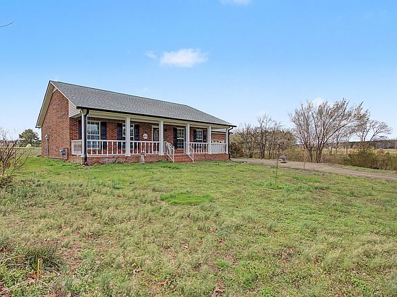 3rd image of 528 W Point Rd