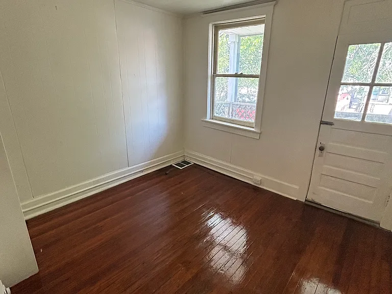 2249 Logan St — Photo 8