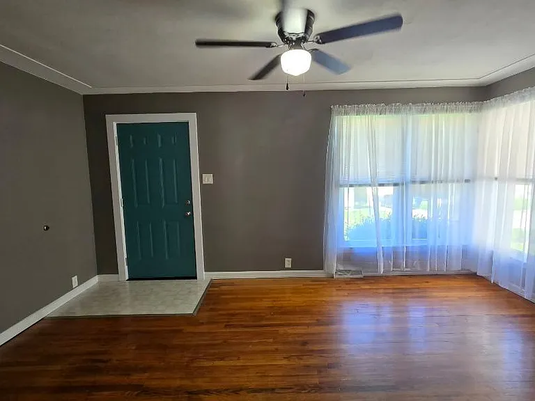 3617 Thomas Ave — Photo 4