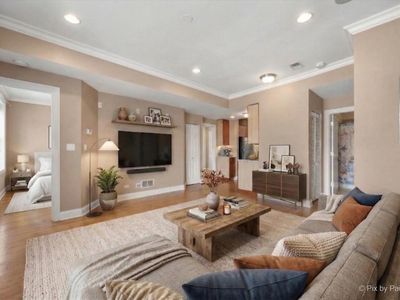 6146 N Ravenswood Ave APT 2, Chicago, IL, 60660