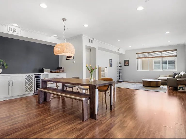 13024 Union Ave #401 — Photo 1