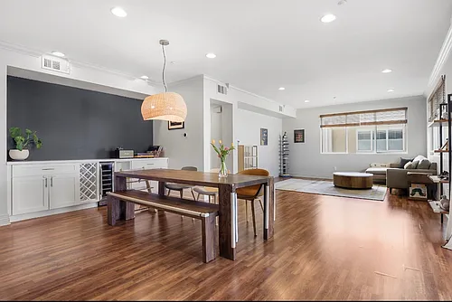 13024 Union Ave #401 Photo 1