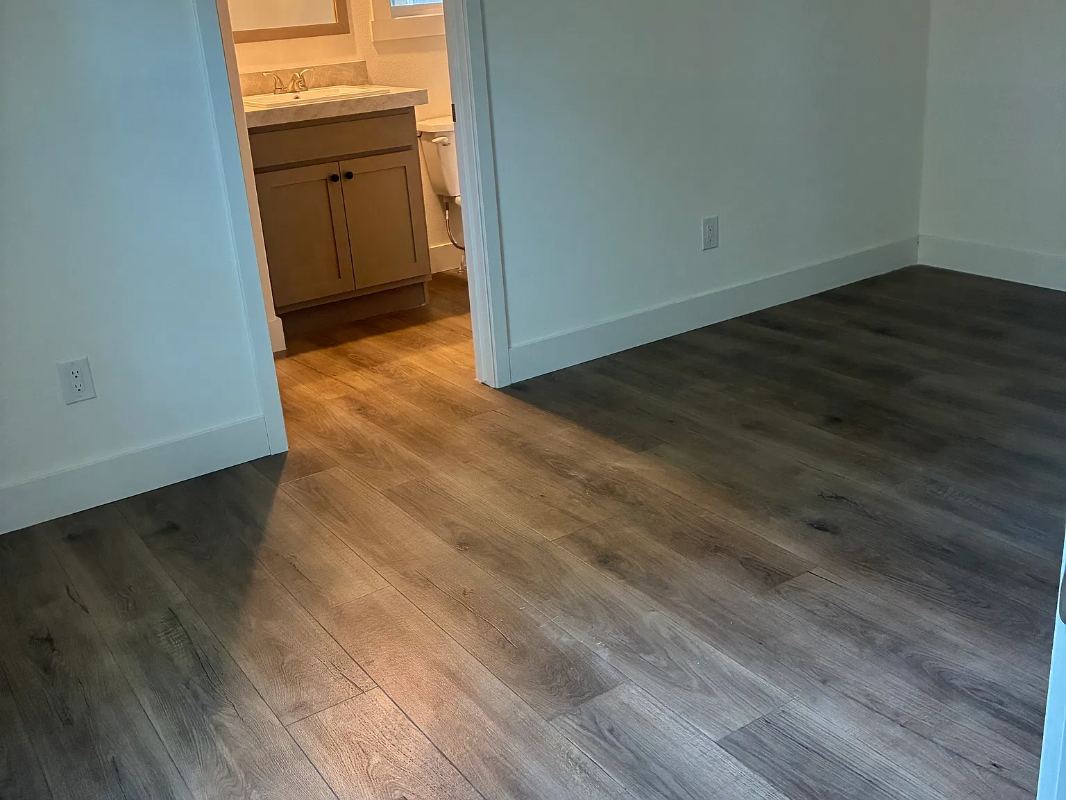 3 bed, 960 sqft, $1,195 — Photo 4