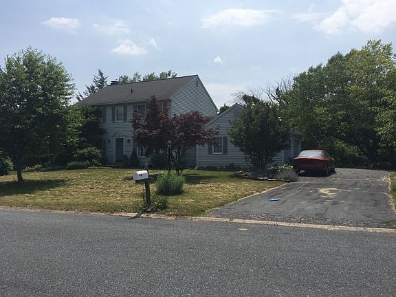 2nd image of 309 Dogwood Dr