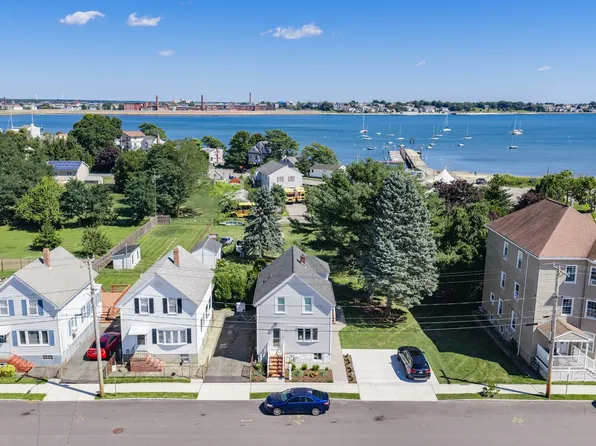 28 Saint John St, Dartmouth, MA 02748