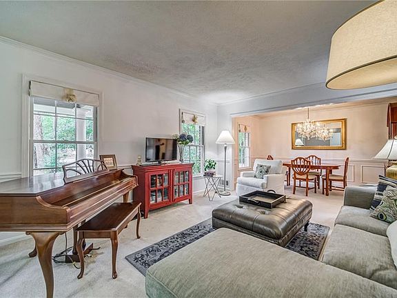 5th image of 1340 Wooded Hills Dr