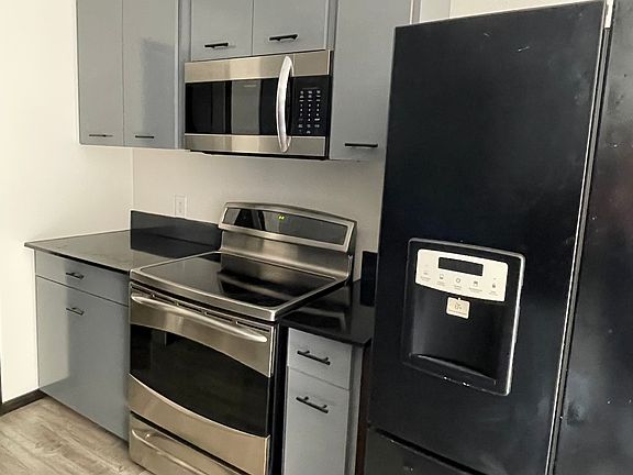 3rd image of 624 Whitaker Dr #624