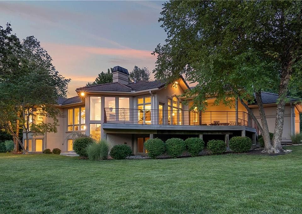 401 E Loch Lloyd Pkwy, Belton, MO 64012 MLS 2446518 Zillow