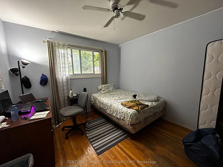 460 Castlegrove Blvd #1 — Photo 6