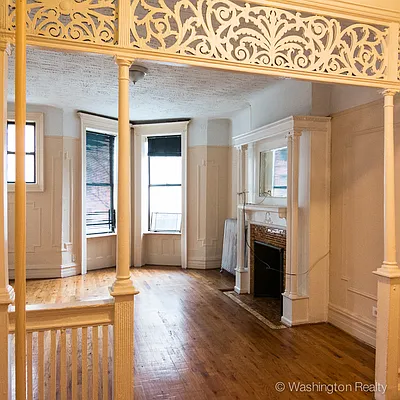 Rented by Washington Realty Corp. | media 21