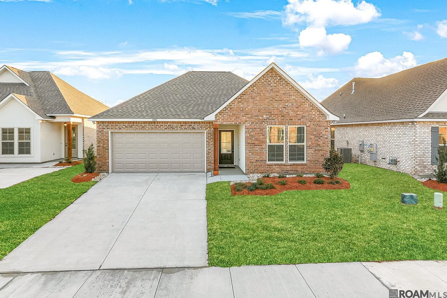 4 bed, 1833 sqft, $2,600 — Photo 1
