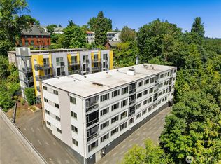 2233 NE 46th St, Seattle, WA 98105