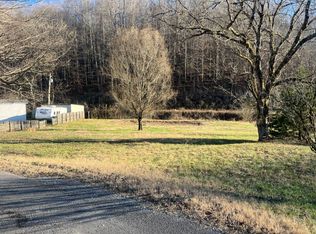1988 Smith Grove Rd, Burkesville, KY 42717