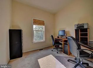 14123 Catbird Dr, Gainesville, VA 20155