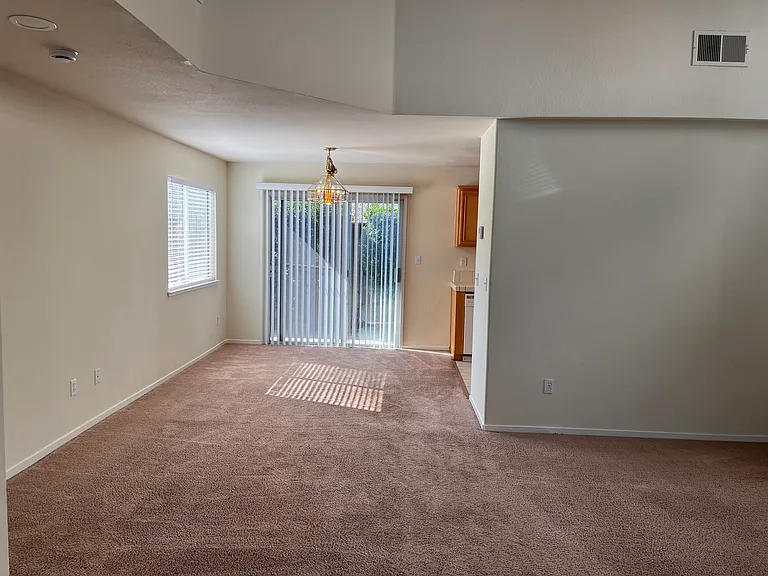 5383 Rockwood Cir — Photo 16
