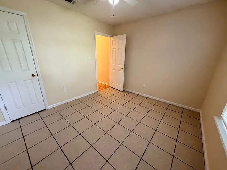 3905 Heatherwoods Dr — Photo 17