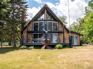 8281 Lakeshore Rd, Lexington, MI 48450