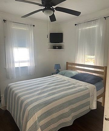 2nd image of 12 Gardiner Ln