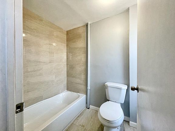 3rd image of 373 Fairmount Ave #3A