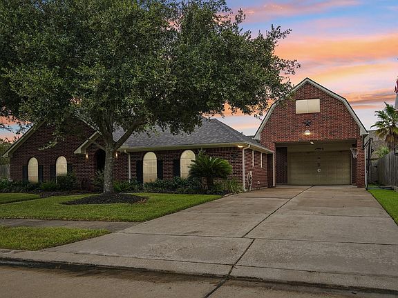 2nd image of 2526 Purple Horse Dr